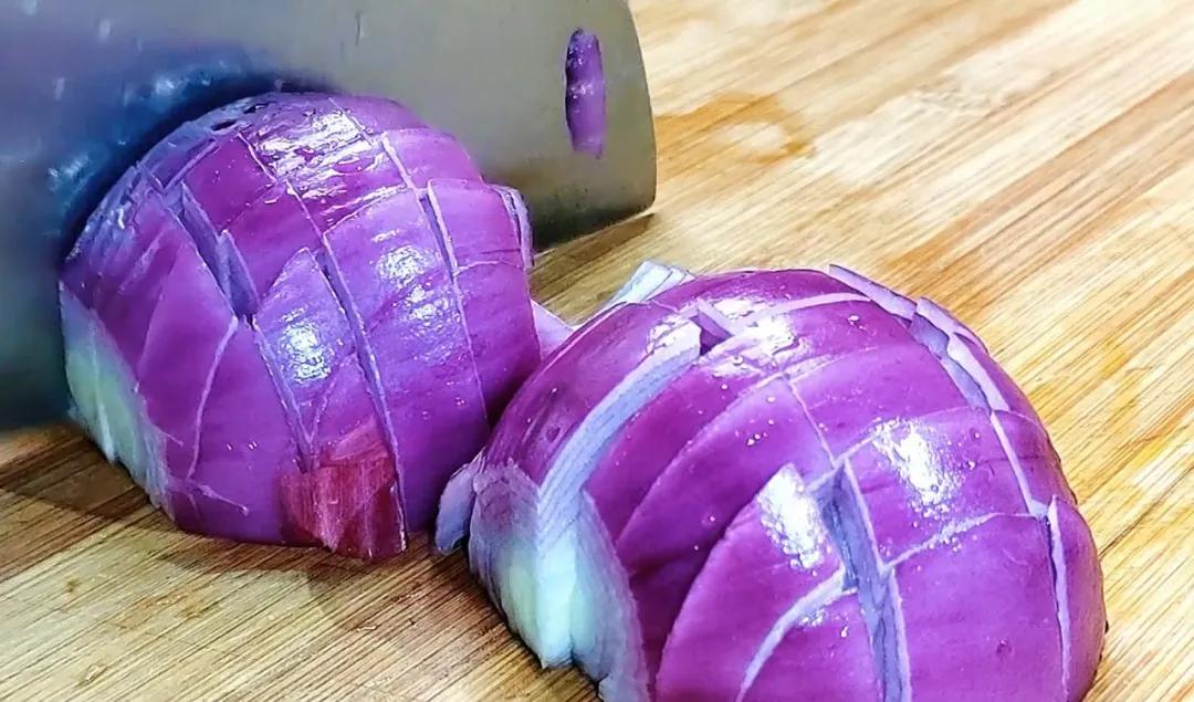 白醋搭配洋葱还有哪些妙用,洋葱加白醋生活小妙招