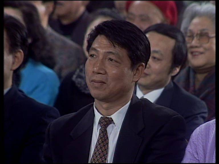 文体携手助推“爱的奉献”?相声小品+中国男足也能奉献正能量IP