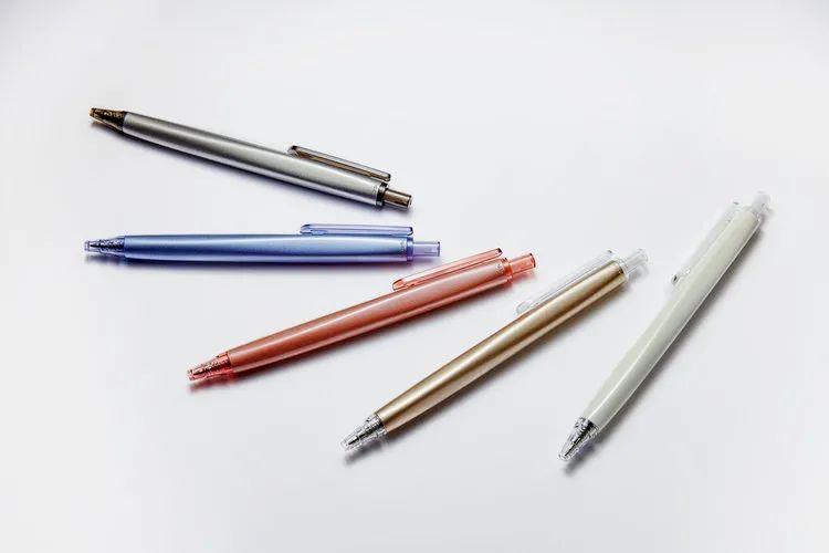 一支笔可以设计出什么花样,笔的变异图形设计