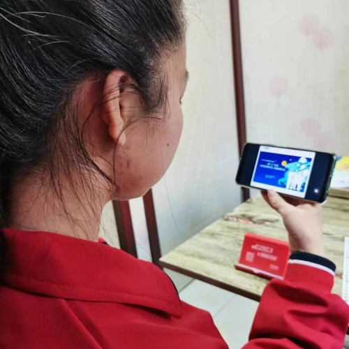 心理健康直播课家校共育,第三期家校共育心理健康专题讲座