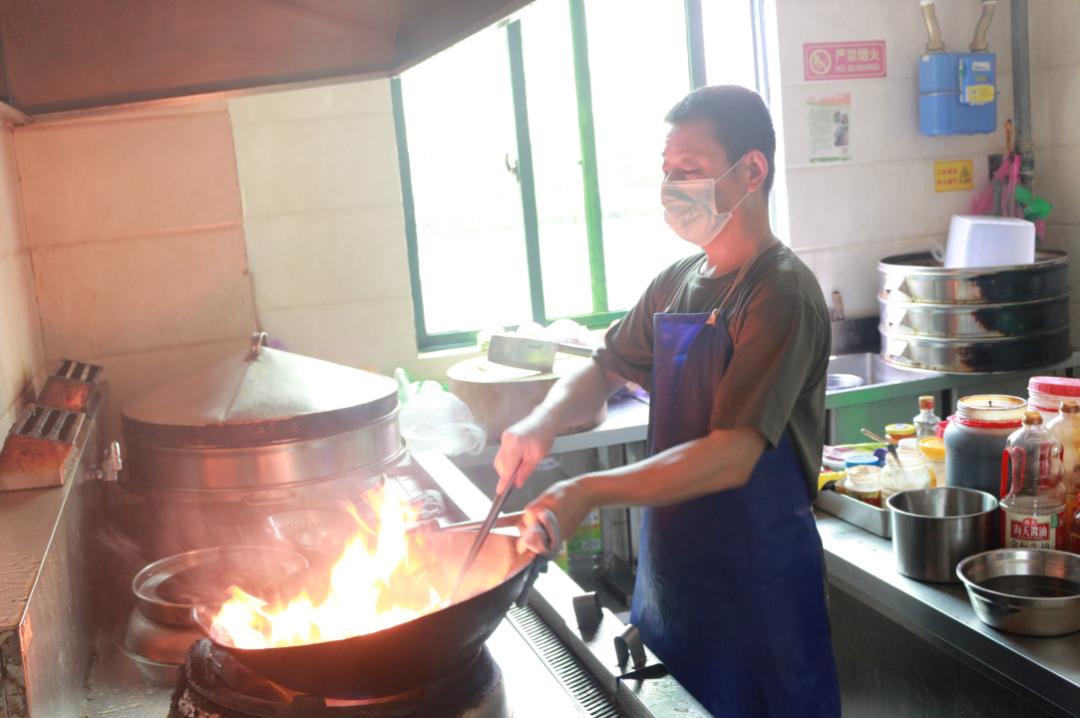 致敬战友们的图片,致敬战友的古诗句