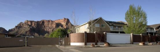 *伦乱**+恋童!他娶了80多个老婆,性侵多名未成年少女,连继母都不放过……