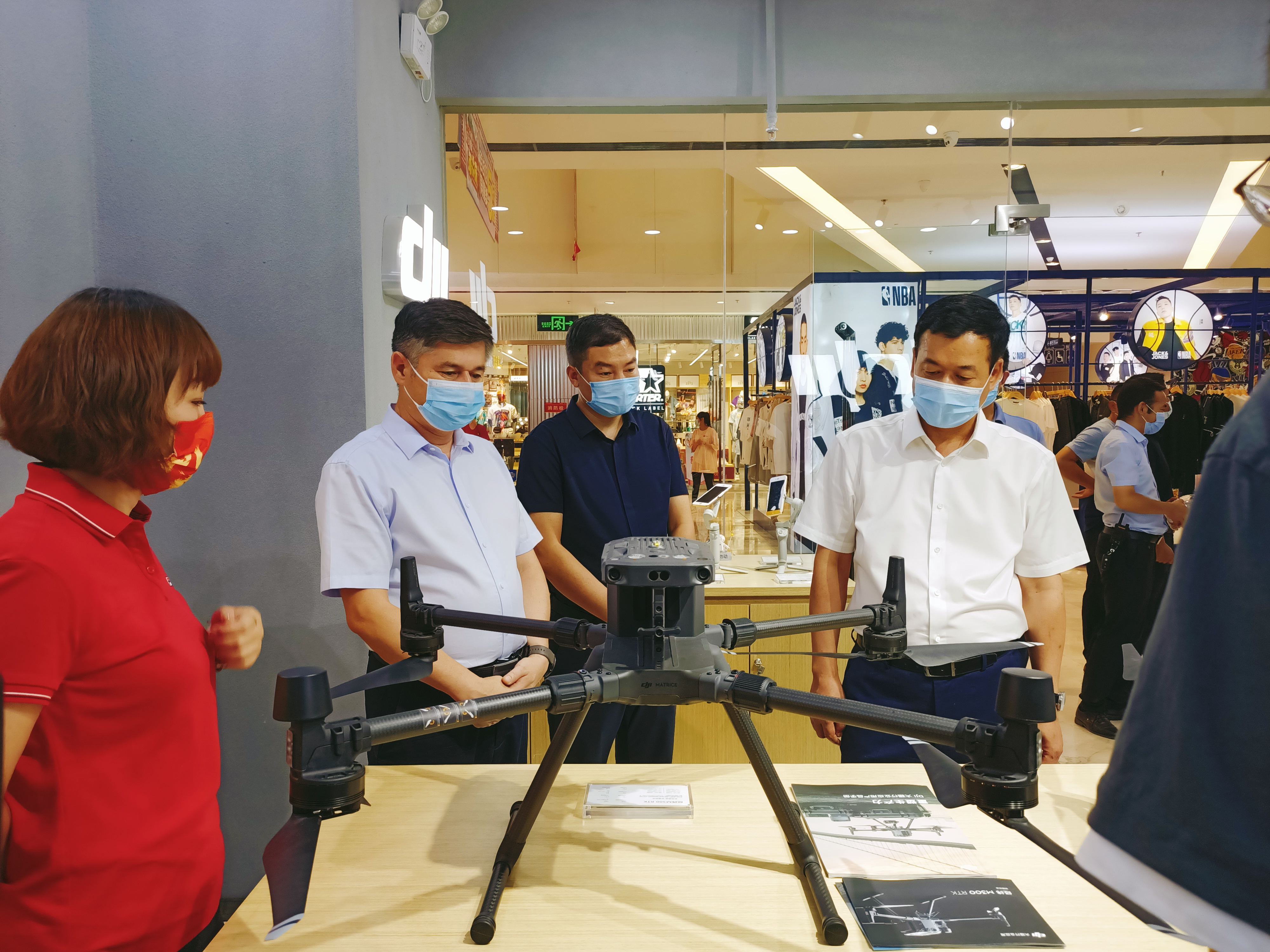 涔愯喘鐩涘娲诲姩,鎮︿韩宸村窞鐩涘涔愯喘鍦ㄥ摢