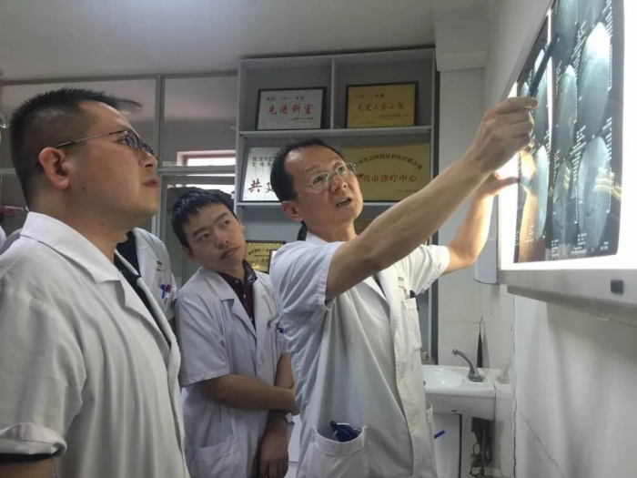 宝鸡市高新人民医院心脏外科,宝鸡中心医院心血管内科一病区