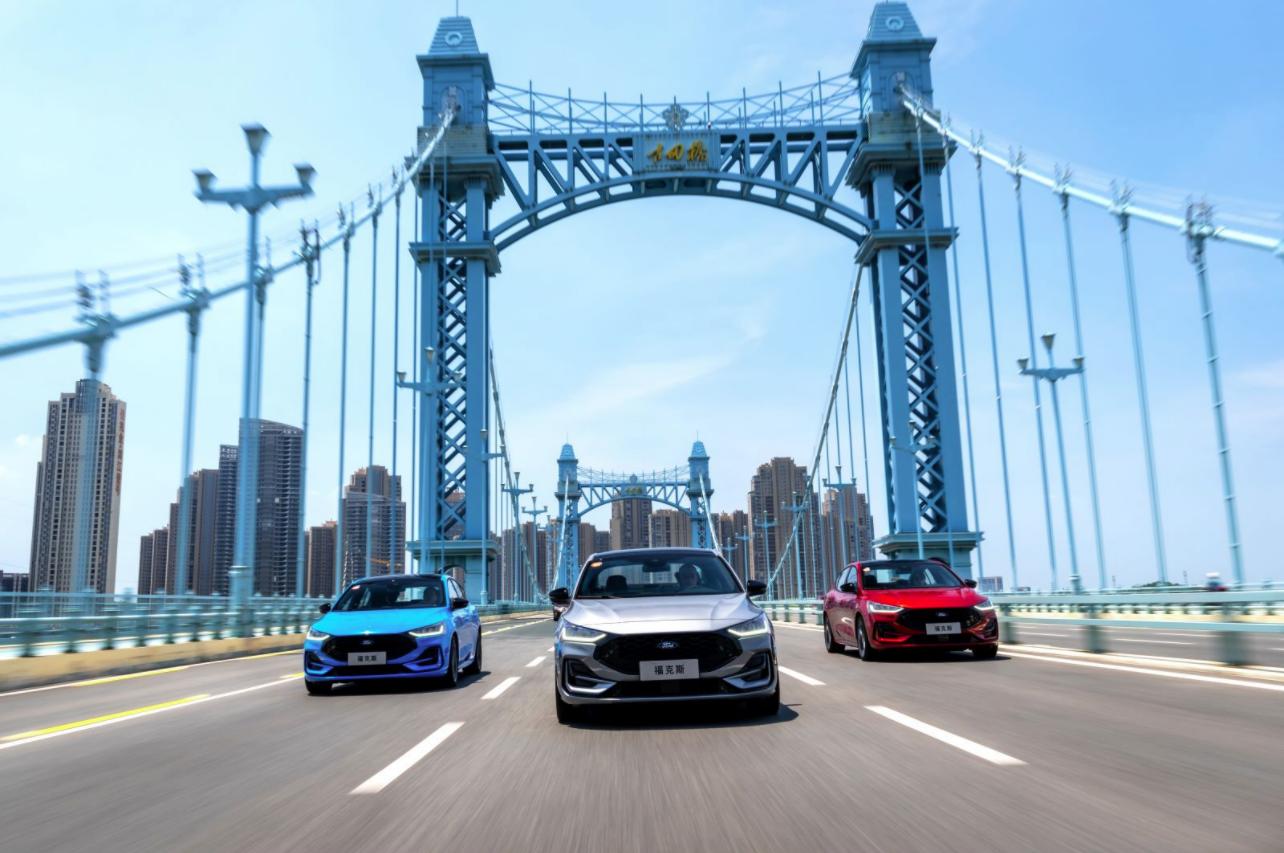 新到12年8月新款福克斯,十来年的新福克斯