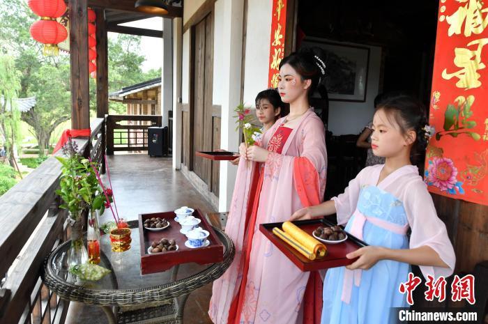 七夕节可以对哪些人说节日快乐,七夕节可以祝朋友七夕快乐吗