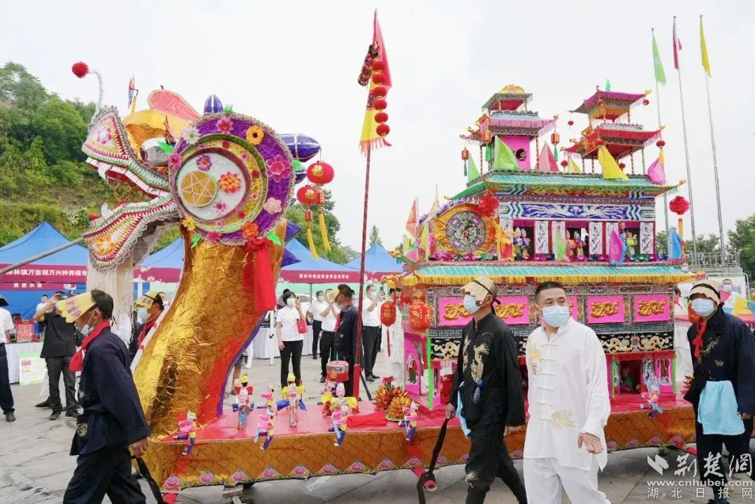 了不起的村支书③打好三张“王”牌，让泽林更出彩