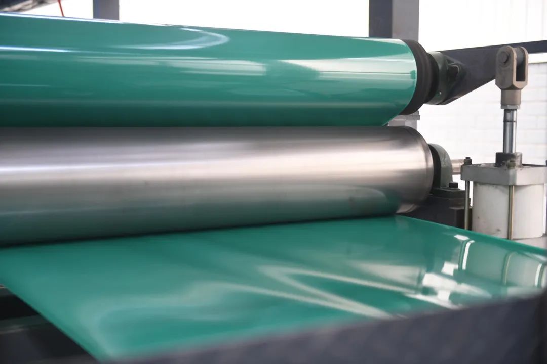 固锐实业：练就“独门绝技”推动国产砂膜替代跑出“加速度”