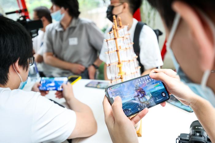 什么让我们在移动端更顺滑地玩游戏？