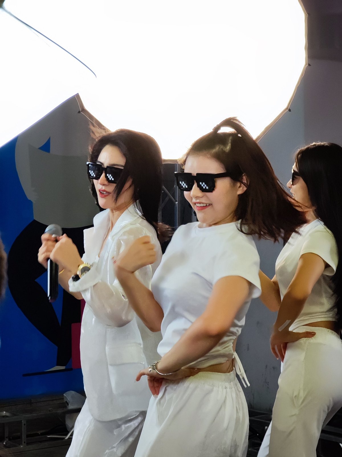 灏忕背12sultra鎷嶇収鍘绘帀灏忕背logo,灏忕背灏忕背12sultra璇勬祴