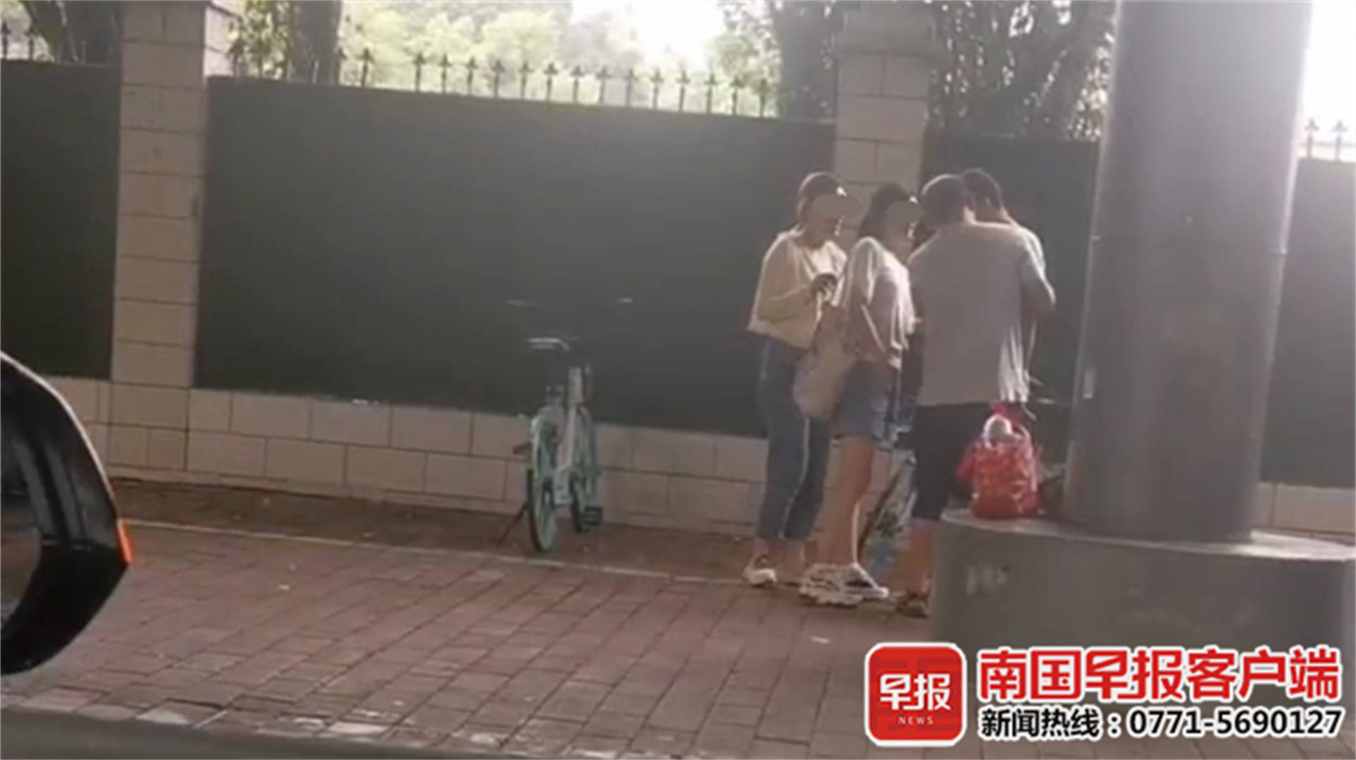 河池一大学生创业失败流浪21年,民警这样劝他回家……