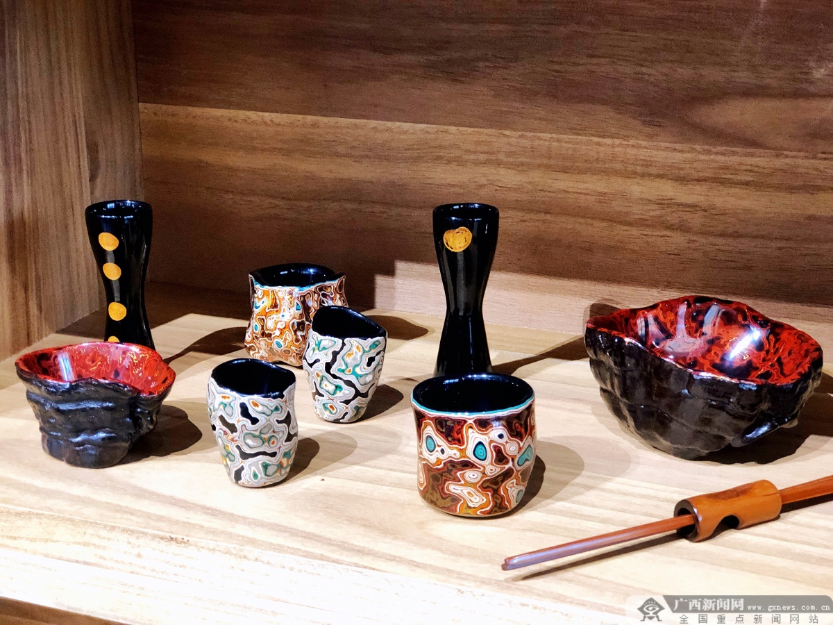 实拍中国东盟博览会,中国东盟商品