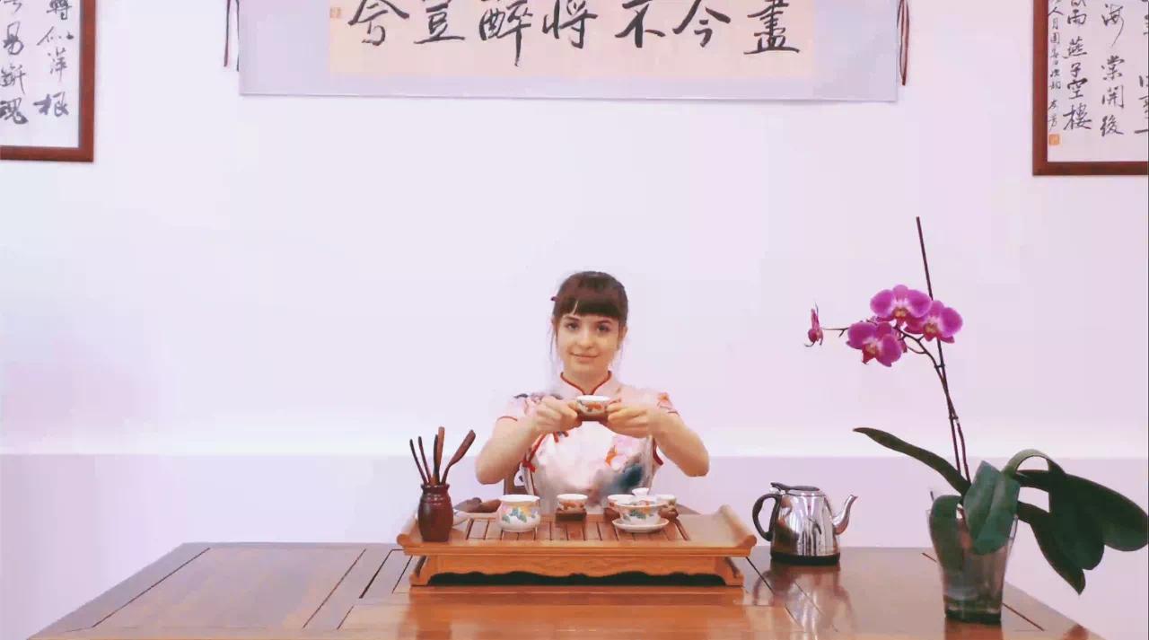 在匈牙利体验一堂中文课,带着学生走进世界