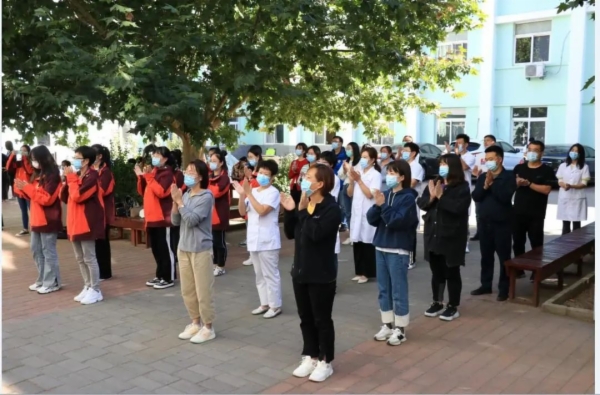 市红十字会、市第四医院成功举办“博爱暖心行动”提升工程签约仪式