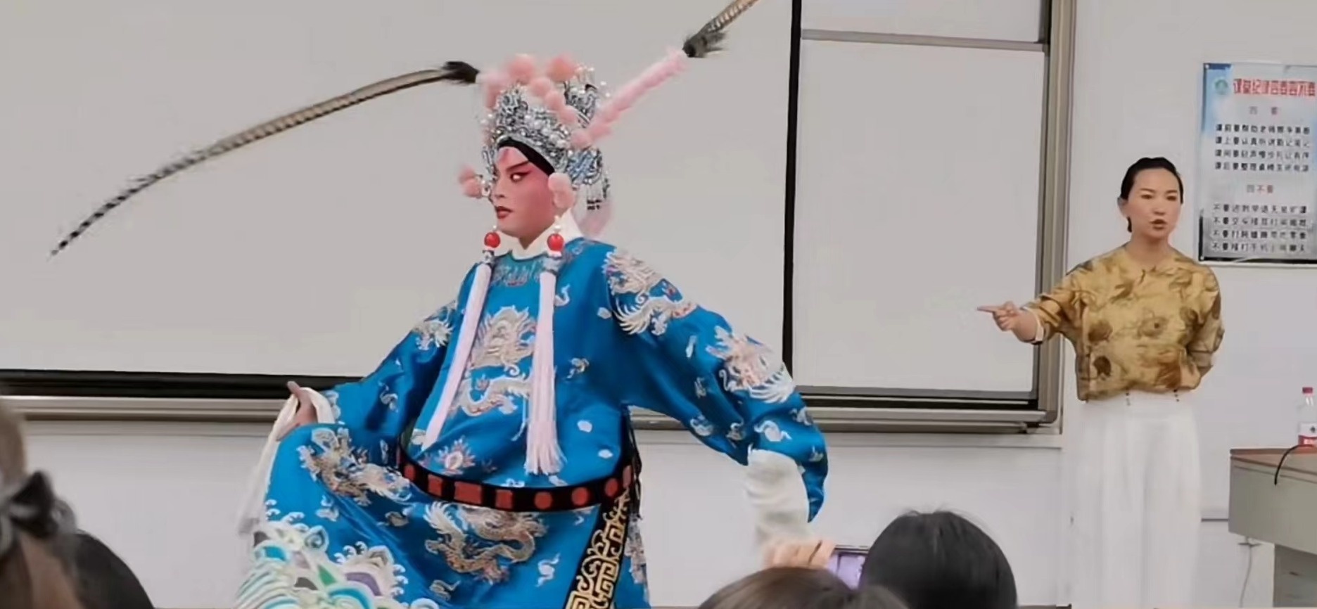 山西大学的晋剧表演欣赏课,山西大学晋剧鉴赏课在哪