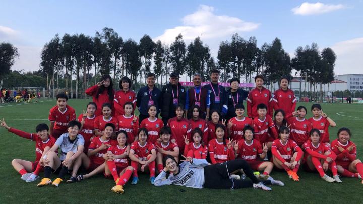 女甲足球联赛杭州女足,女足夺冠2021