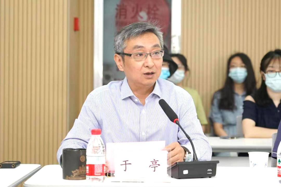 武汉大学“好导师”于亭教授：自守青灯，耗费近30年合力完成传世著作