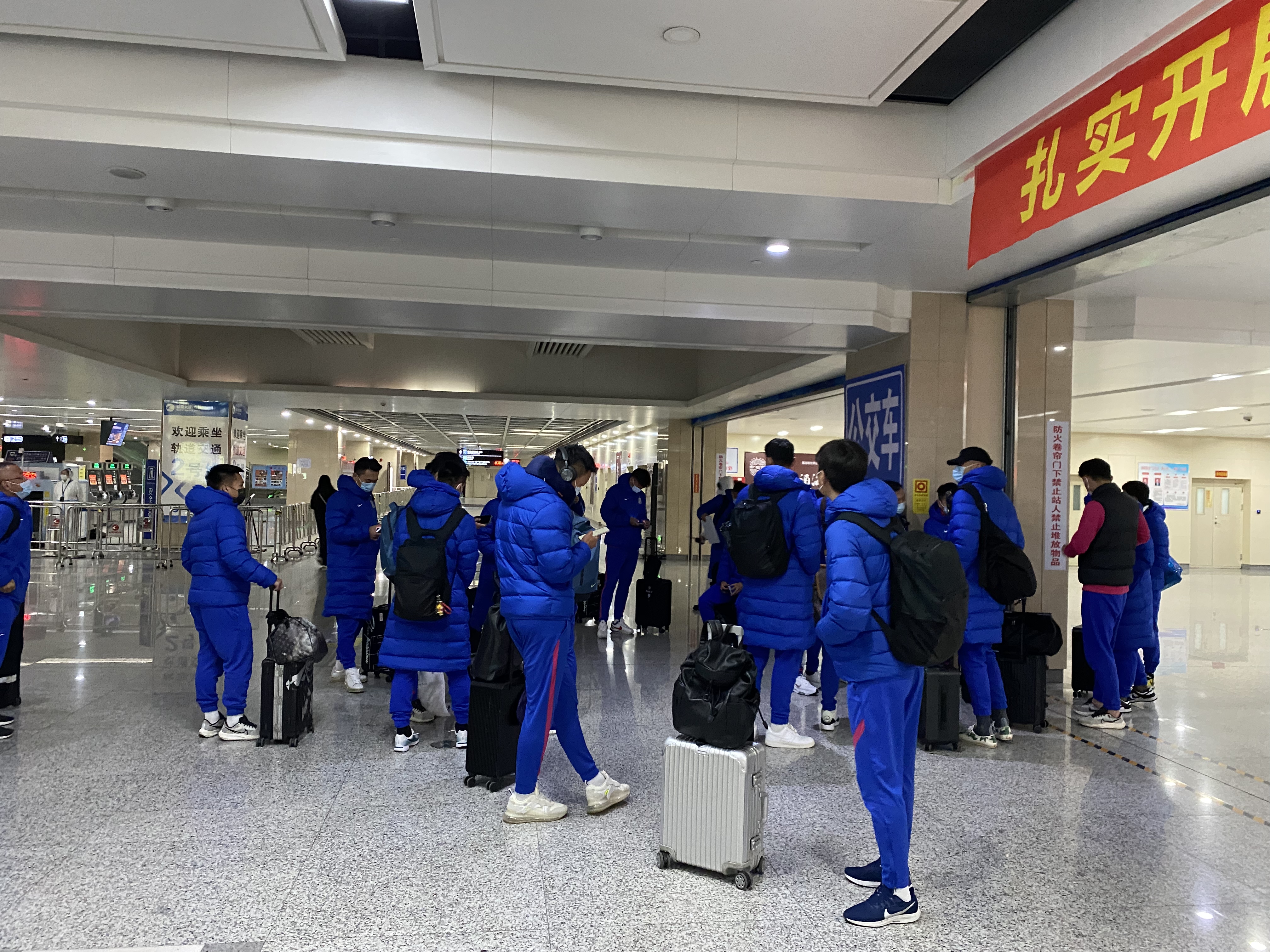 夜抵长春打“冷”战，申花：来都来了干就完了