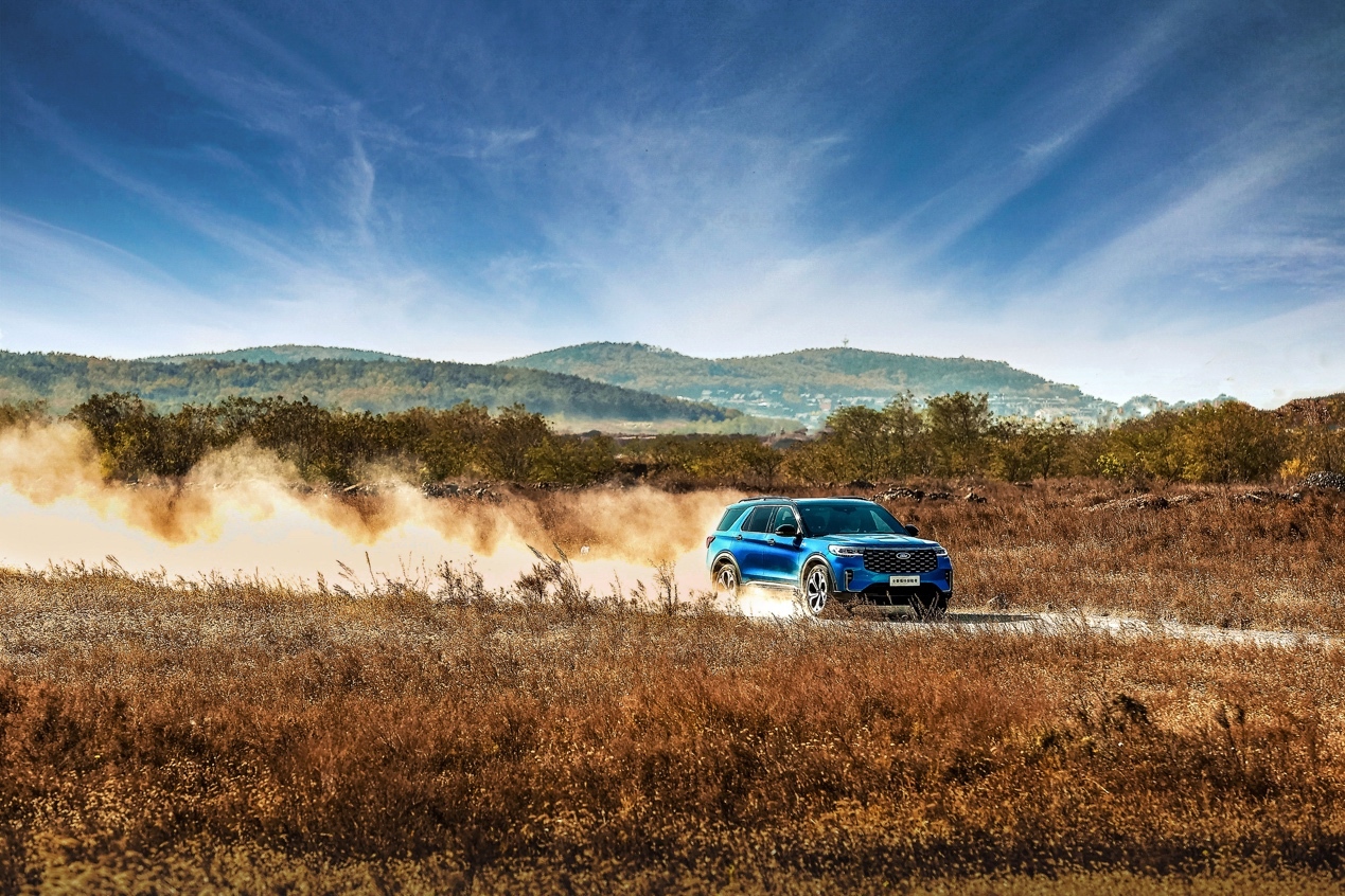 大型高性能旗舰suv福特探险者,深度试驾新款福特探险者