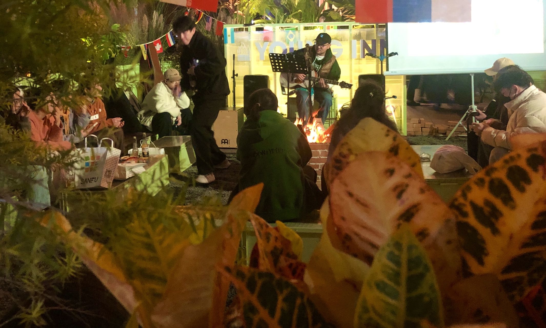 南京看球的烧烤店,南京看球酒吧露营