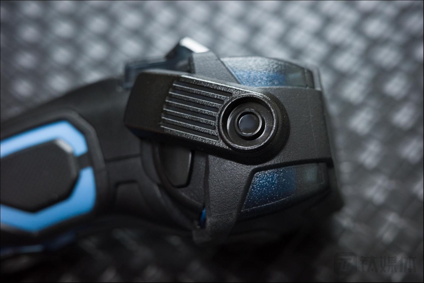 izumi剃须刀对比飞科,izumi剃须刀750