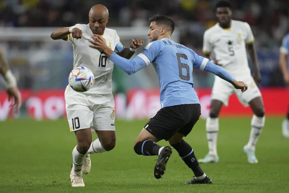 C罗乌龙助攻，韩国绝杀葡萄牙，压哨出线！巴西输给喀麦隆！3支亚洲球队晋级，创历史纪录！16强对阵表出炉