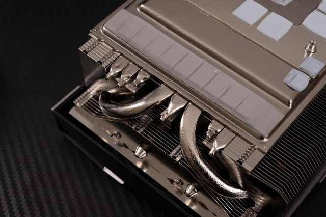 微星4080万狮图显卡性能测评,微星rtx4080魔龙显卡