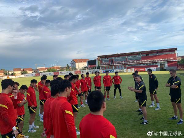 u19国足公布46人集训守门员训练,u19国足主帅