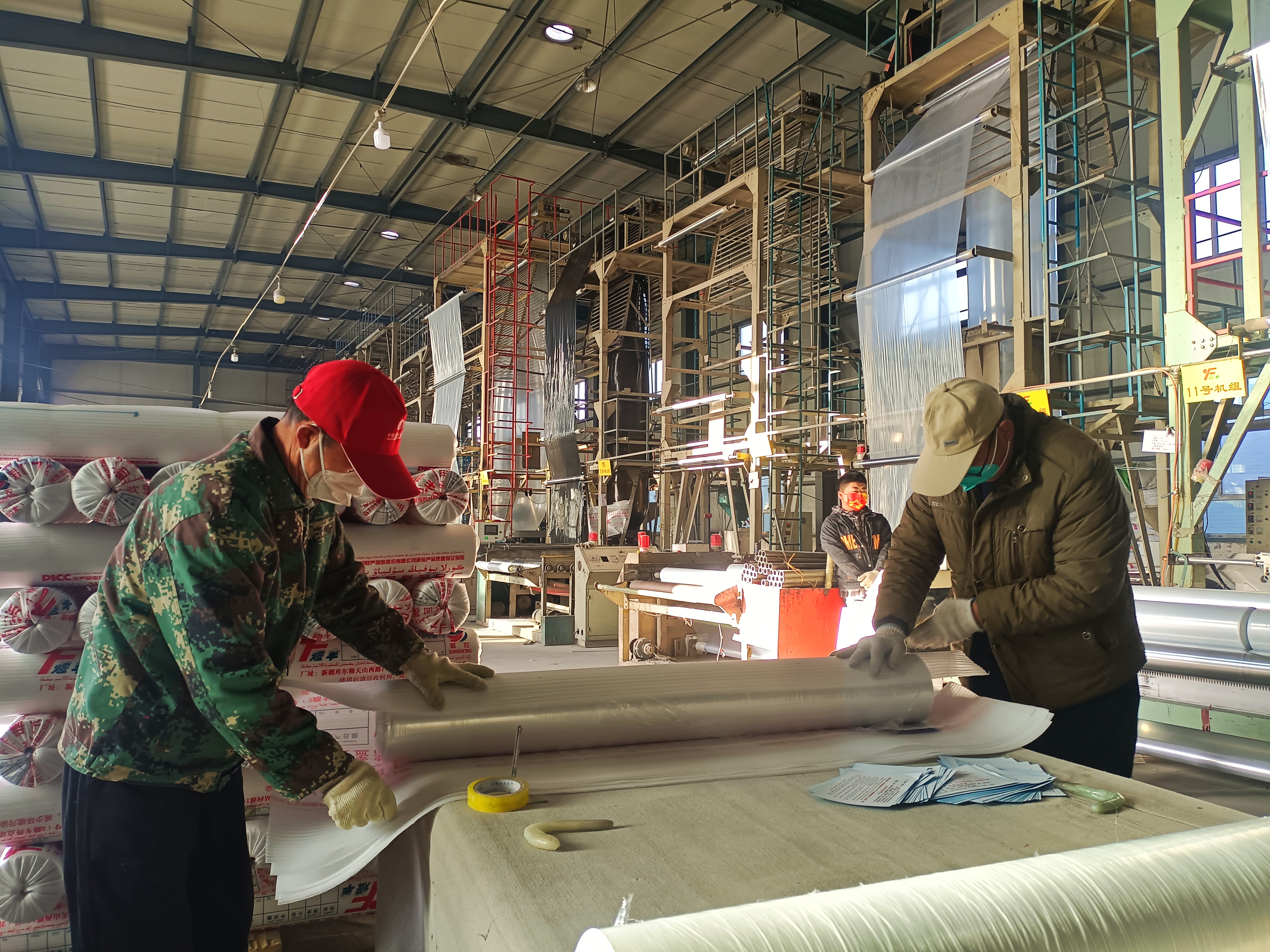 库尔勒滴灌带拉环三通厂家,库尔勒祥润滴灌带加工厂