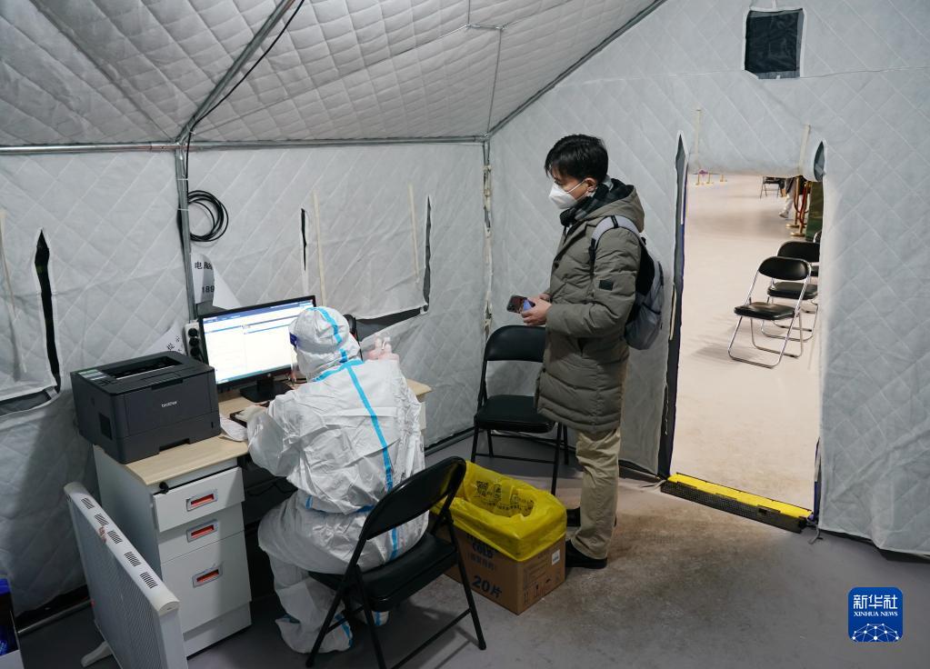 北京发热门诊属于急诊吗,北京发热门诊爆棚