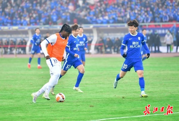 三镇夺冠视频,三镇超级杯夺冠