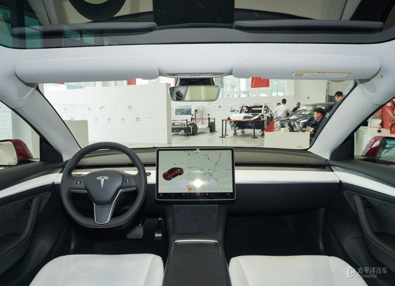 同级20-30万元纯电豪华轿车怎么选,想选一款空间好的车买它准没错