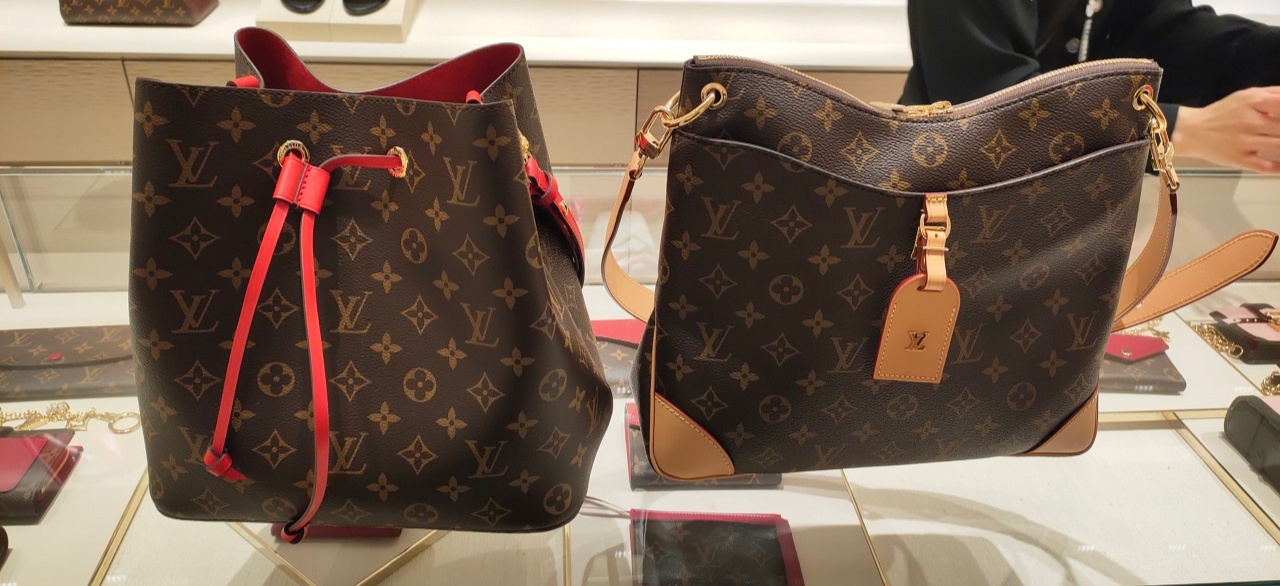 春节奢侈品遭疯抢，多个热门款售罄！LV老板成世界首富，消费者：逛奢侈品店像赶大集