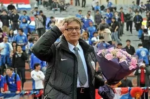 有一天我死了有人会为我伤心吗,为自己写一封悼词