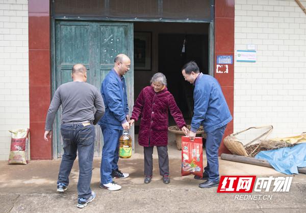 向泽忠：我的驻村故事