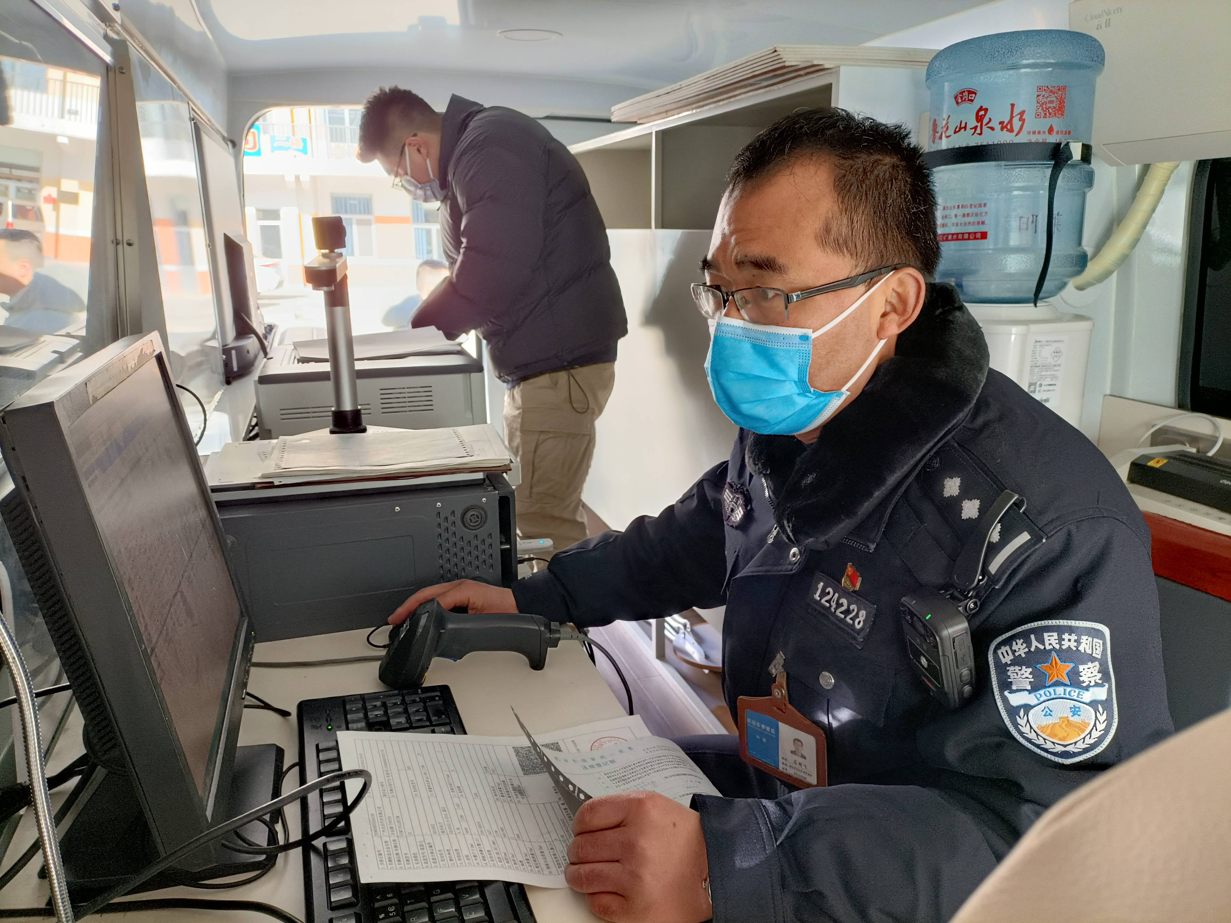 车管所流动服务车,流动车管所下乡服务活动