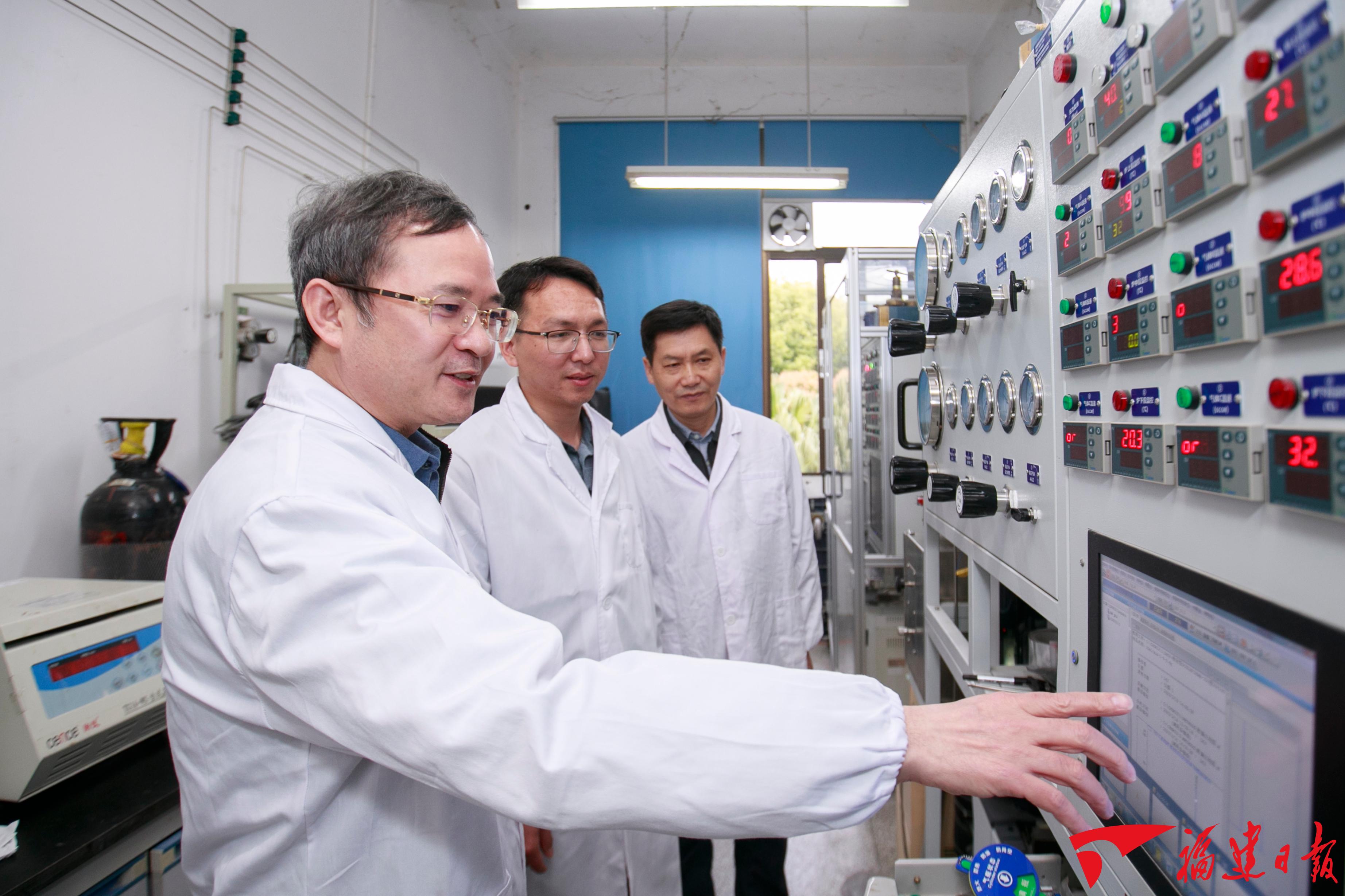 点燃红色引擎迸发澎湃动能,红色引擎驱动发展效能新提升