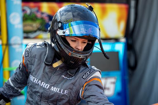 优雅灵动！揭秘RM07-04腕表背后的六位RICHARDMILLE女性挚友