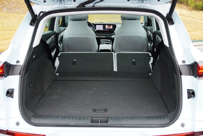 燃油车初次体验新能源车感受,燃油版混动版驾驶体验