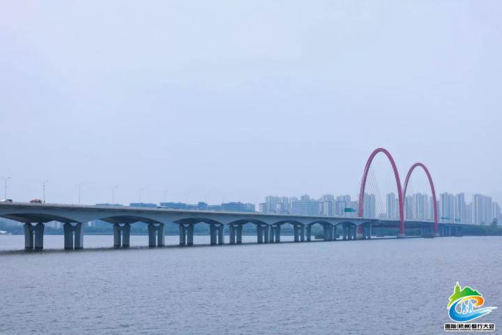 杭州第四届西湖毅行,杭州举行万人毅行大会