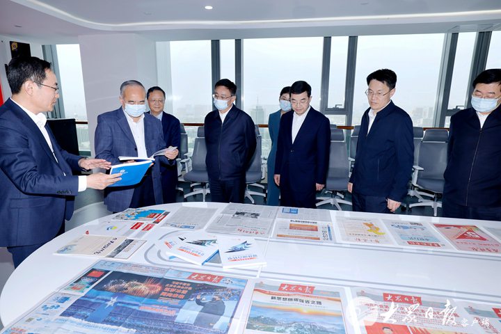 省广播电视局调研组来武调研,区委常委林武