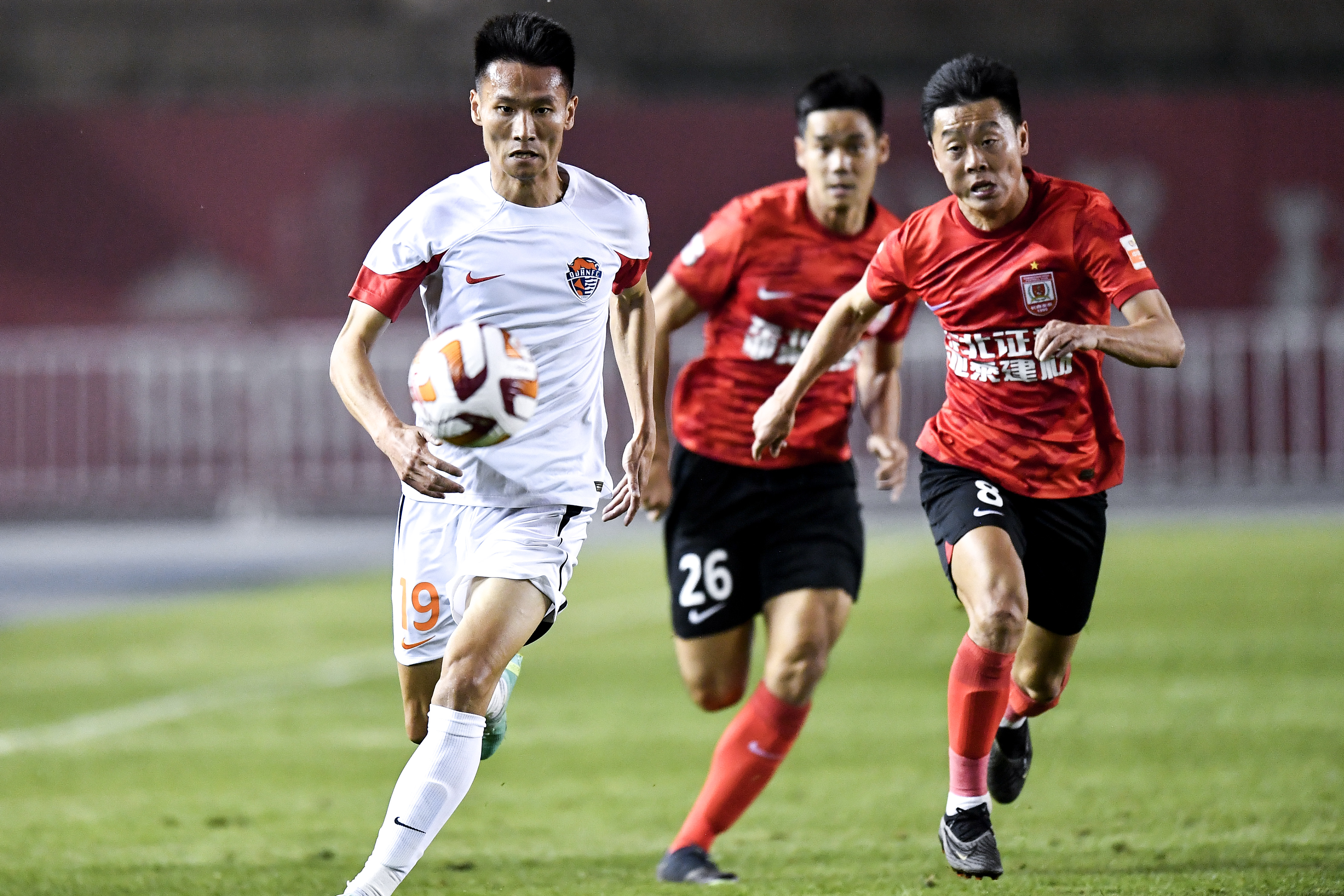 中超青岛海牛vs长春亚泰,中超足协杯青岛海牛赢长春亚泰