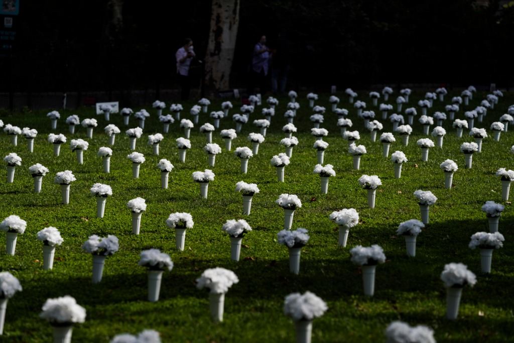 美国多地周末发生枪击事件,美国一天内两起枪案致4死11伤