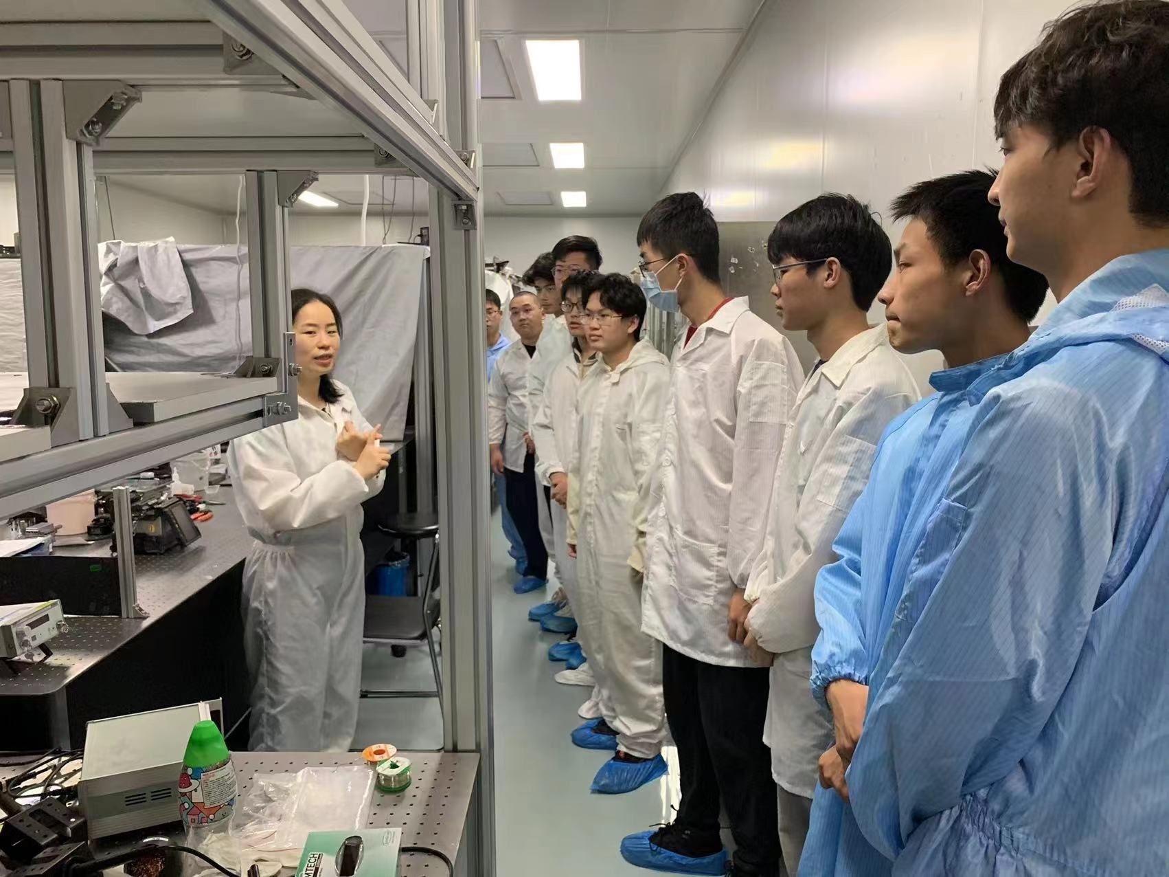 班主任言传身教做好学生的引路人,班主任论坛做学生成长的引路人