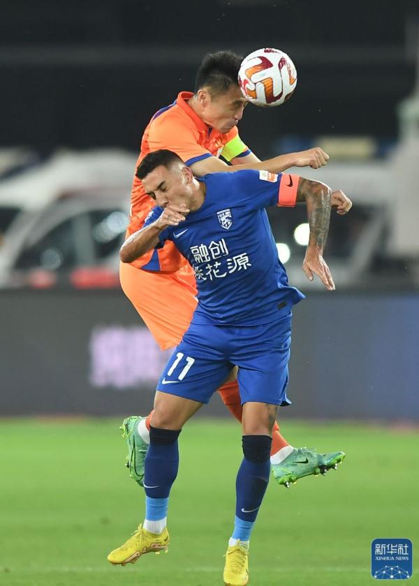 武汉三镇中超怎么升上来的,2022中超冠军三镇vs泰山