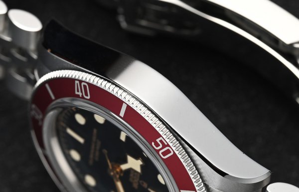 帝舵小红盾二手价格,帝舵小红盾适合什么人