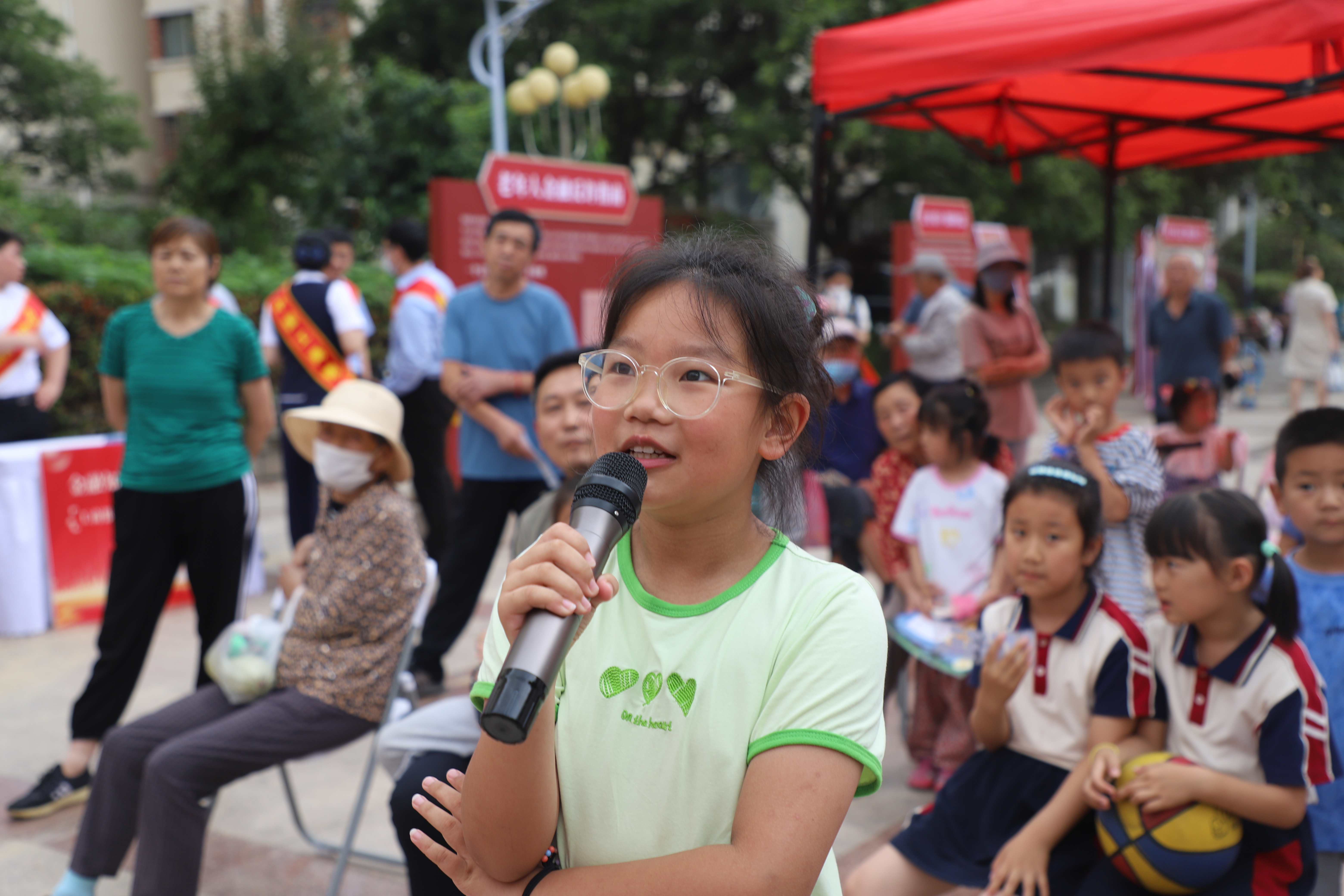 大篷车队“垄上行”青岛“金融知识乡村行”活动第七站走进西海岸之一