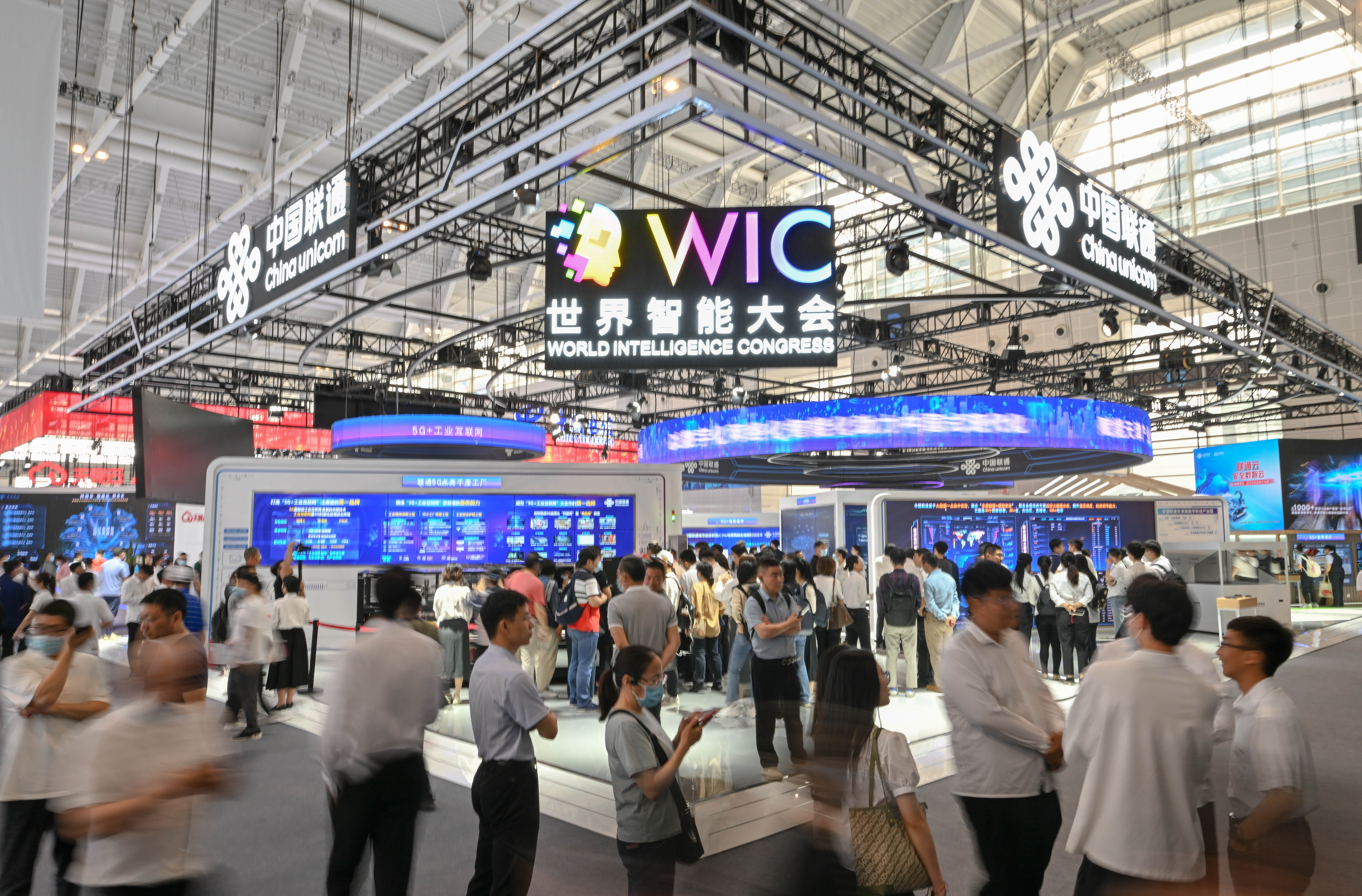 （新华全媒头条·图文互动）新华社评论员：在新时代赶考路上勇毅前行——热烈庆祝中国*产党共**成立102周年