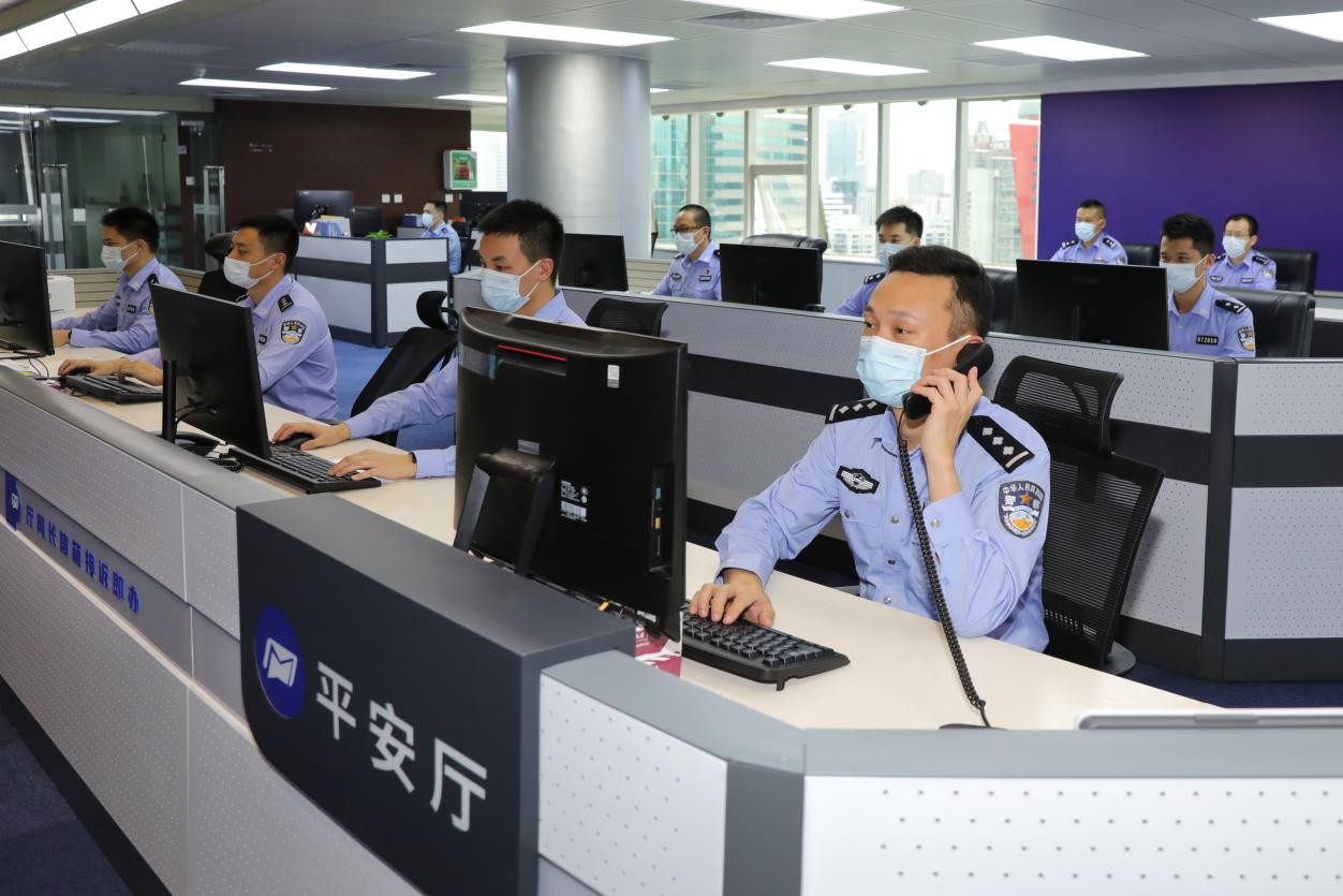 7岁与弟弟走失29年寻亲路终于到家,失联民警接力帮寻亲