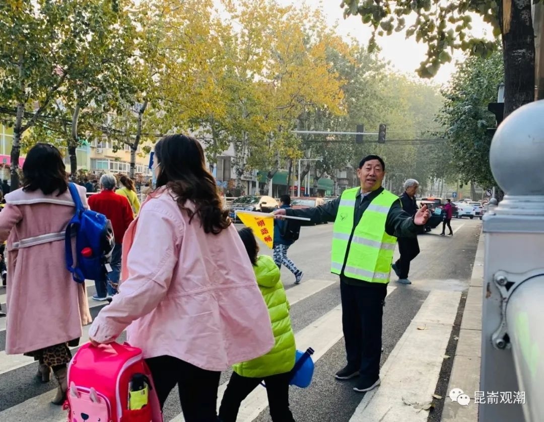 烟台飘来朵朵“蒲公英”
